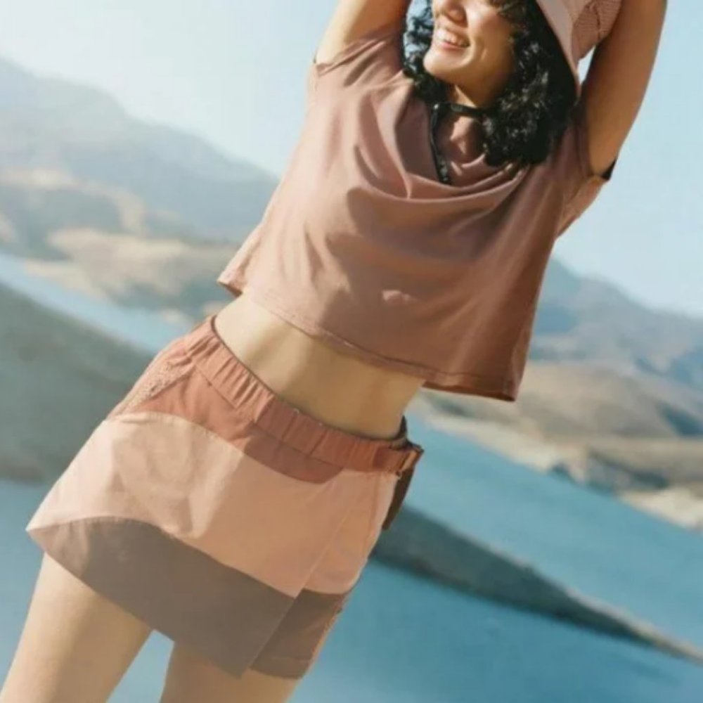 Outdoor Voices Rectrek 3" Skort in Zion